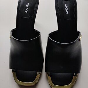 DKNY Bronks Mule